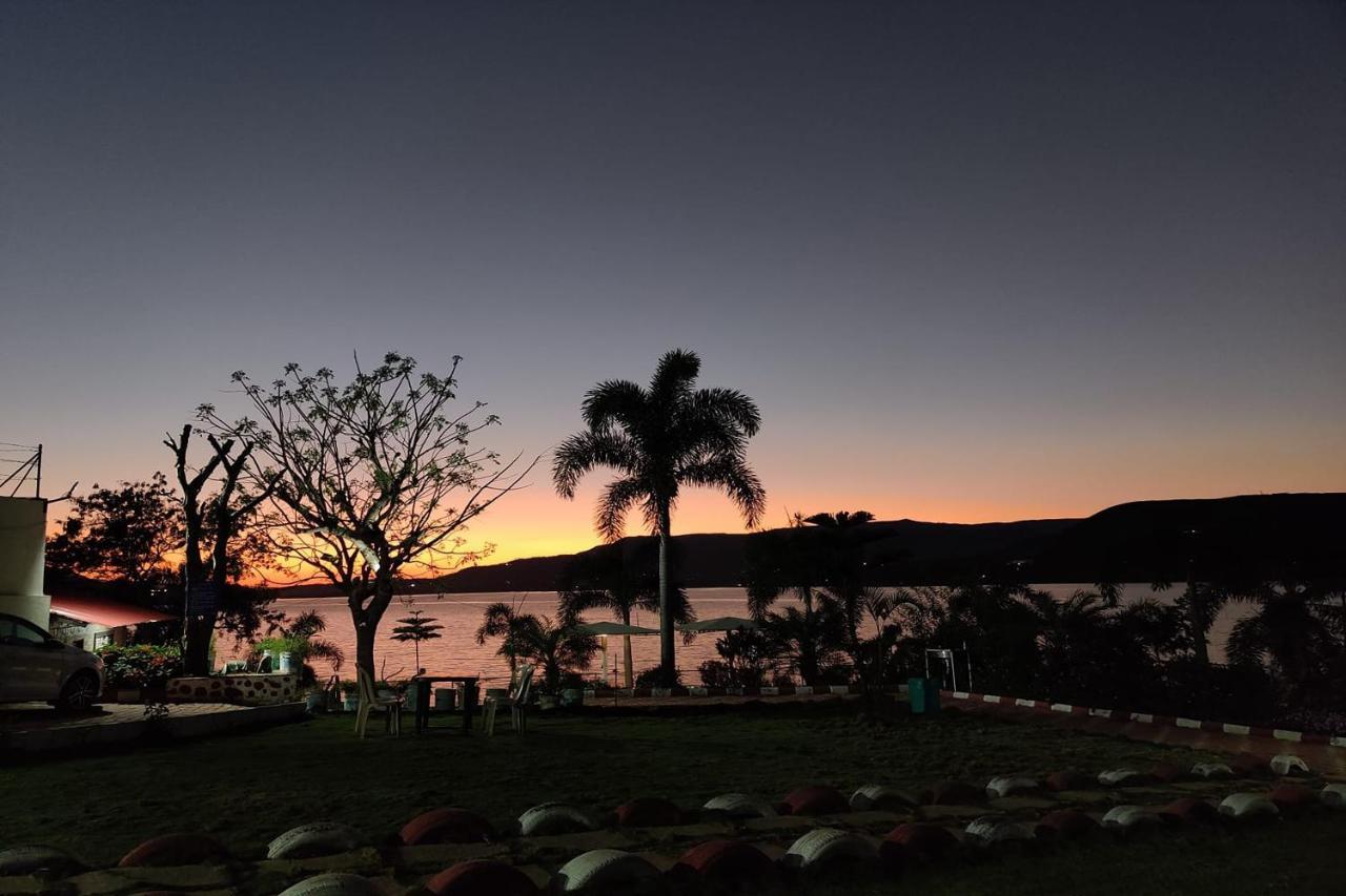 Sunshine Resort ปูเน่ ภายนอก รูปภาพ